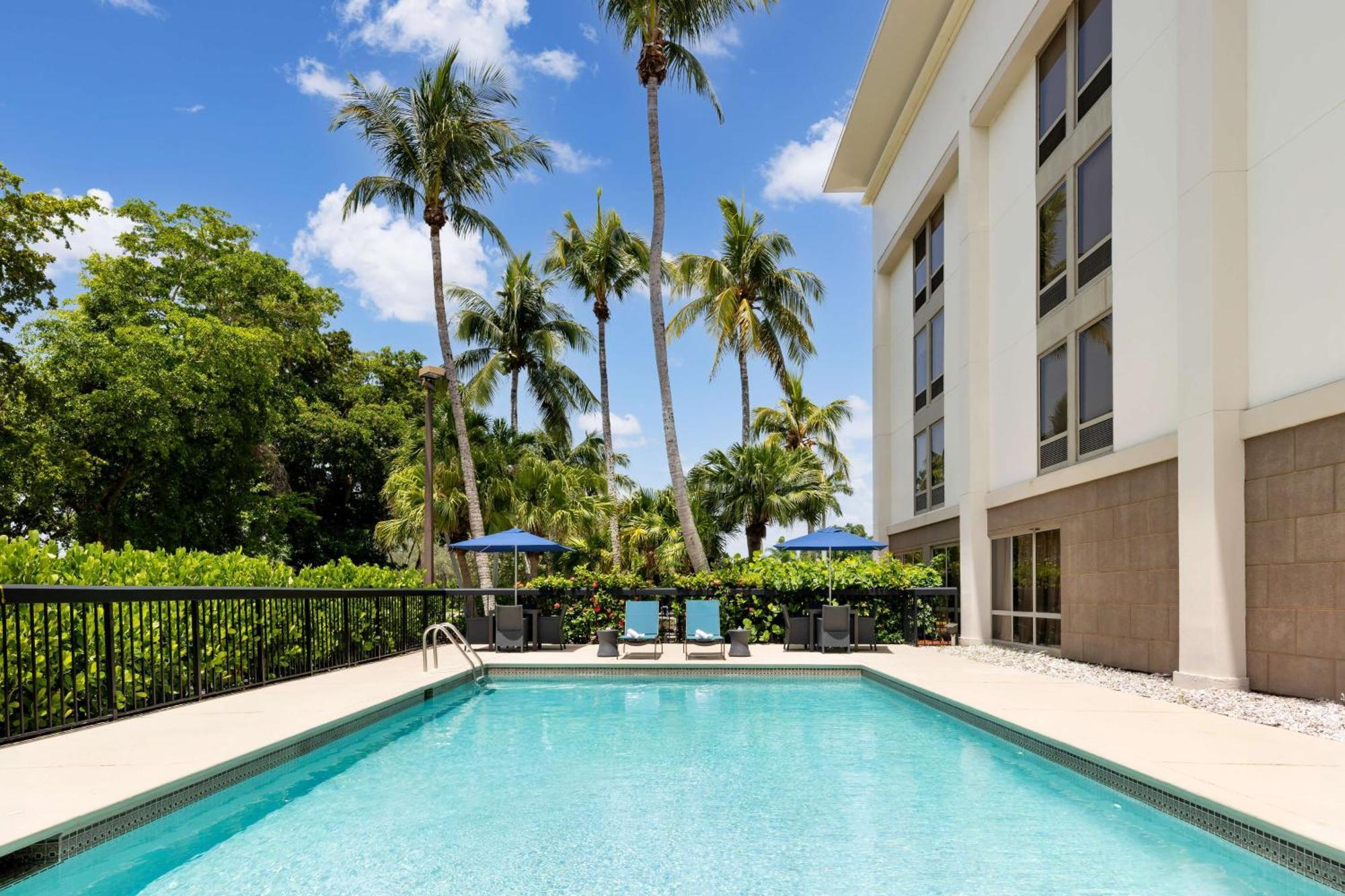 Hampton Inn Naples-Central Eksteriør bilde
